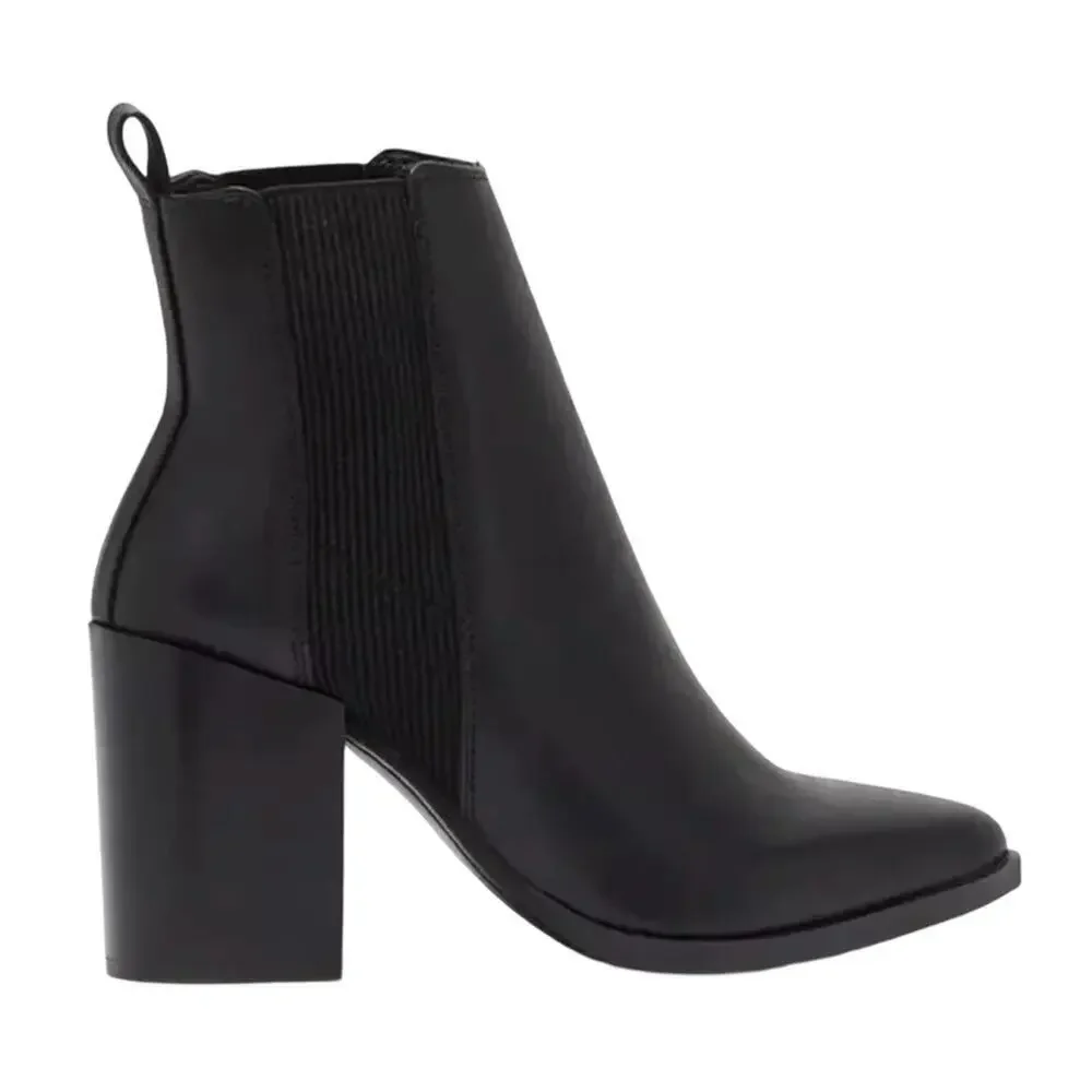 Steve Madden Trekk Pointed Toe High Heel Leather Bootie in Black, Size 8.5​​​​